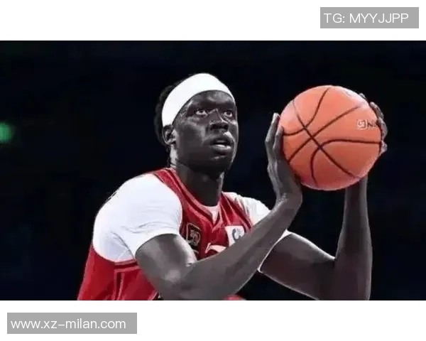 媒体人呼吁麦考尔更换伤病状态不佳现已腿部固定面临更大风险 媒体人呼吁麦考尔更换伤病状态不佳现已腿部固定面临更大风险